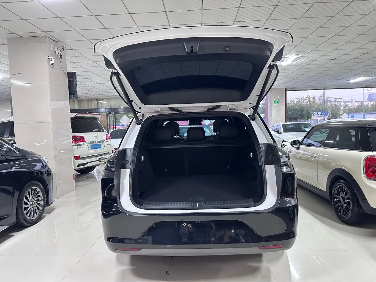 2024 Li L6 Range Extended 154HP L4 REEV 36.8KWH,autocango,china used car exporter,china ev exporter,chinese used car exporter,chinese used ev exporter