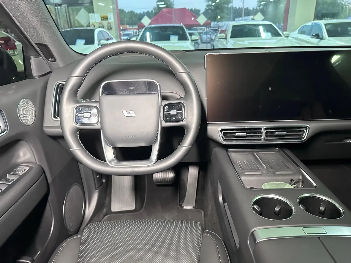 2024 Li L6 Range Extended 154HP L4 REEV 36.8KWH,autocango,china used car exporter,china ev exporter,chinese used car exporter,chinese used ev exporter
