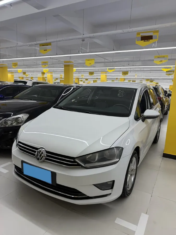 2016 Volkswagen Golf Sportsvan 1.6L 110HP L4 6AT,autocango,china used car exporter,china ev exporter,chinese used car exporter,chinese used ev exporter