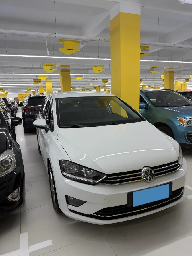 2016 Volkswagen Golf Sportsvan 1.6L 110HP L4 6AT,autocango,china used car exporter,china ev exporter,chinese used car exporter,chinese used ev exporter