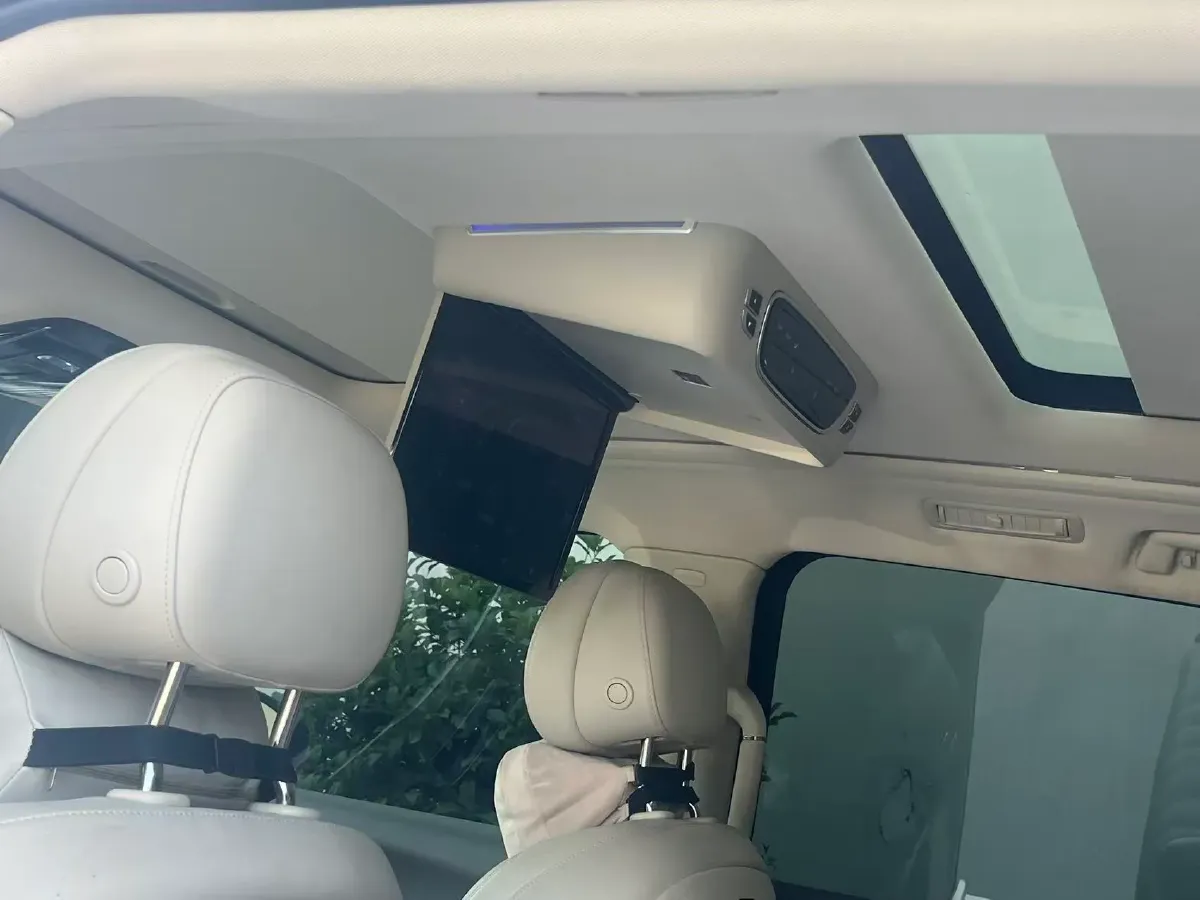 2022 Voyah Dream 1.5T 136HP L4 PHEV 25.57KWH,autocango,china used car exporter,china ev exporter,chinese used car exporter,chinese used ev exporter