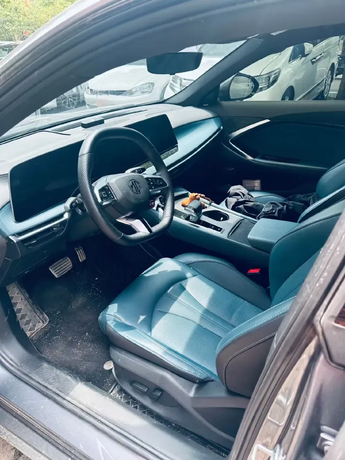 2023 MG 7 2.0T 261HP L4 9AT,autocango,china used car exporter,china ev exporter,chinese used car exporter,chinese used ev exporter