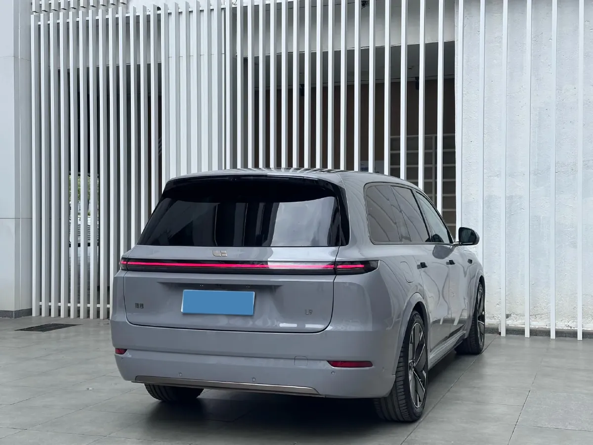 2025 Li L9 Range Extended 154HP REEV,autocango,china used car exporter,china ev exporter,chinese used car exporter,chinese used ev exporter