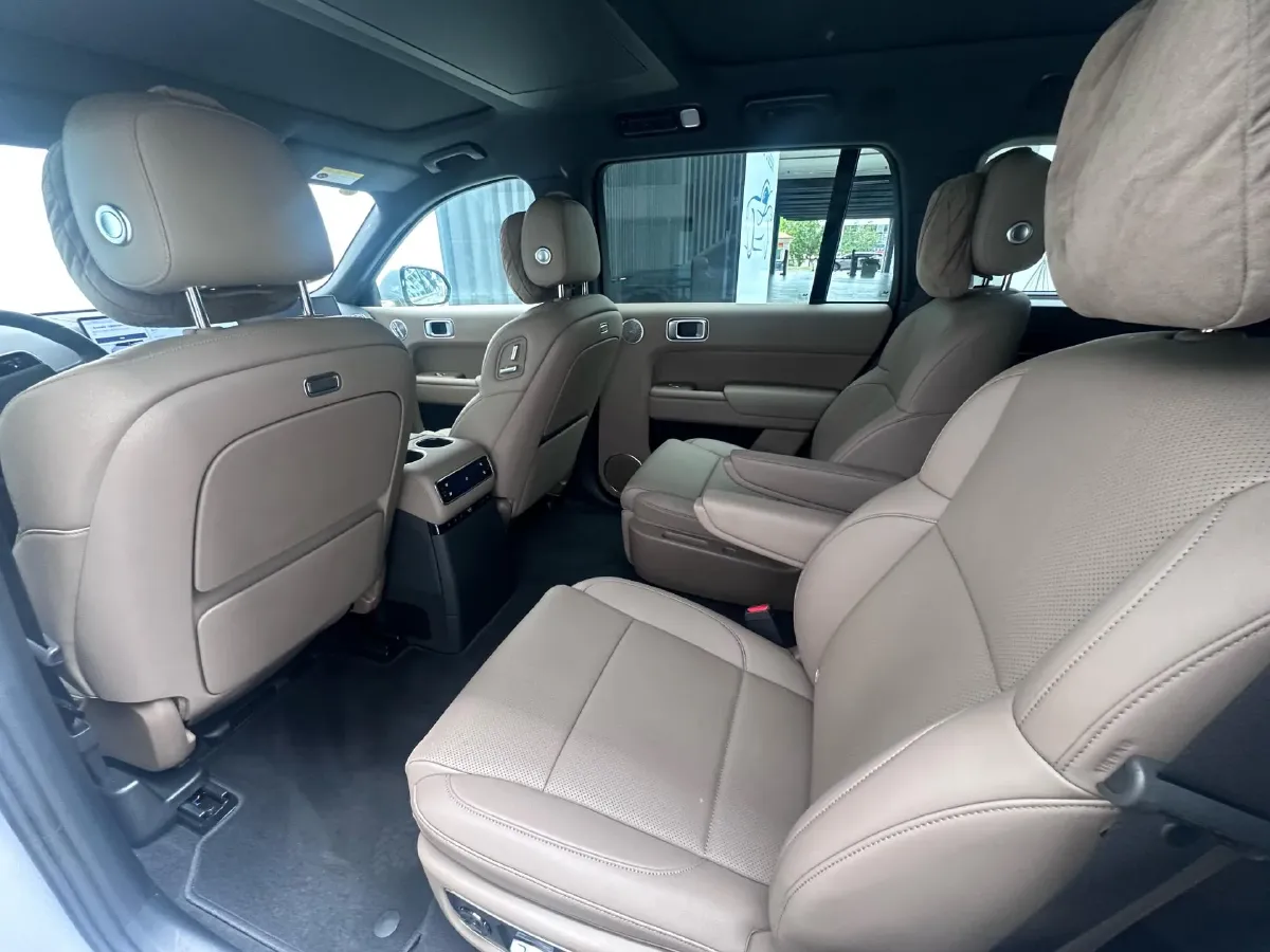 2025 Li L9 Range Extended 154HP REEV,autocango,china used car exporter,china ev exporter,chinese used car exporter,chinese used ev exporter
