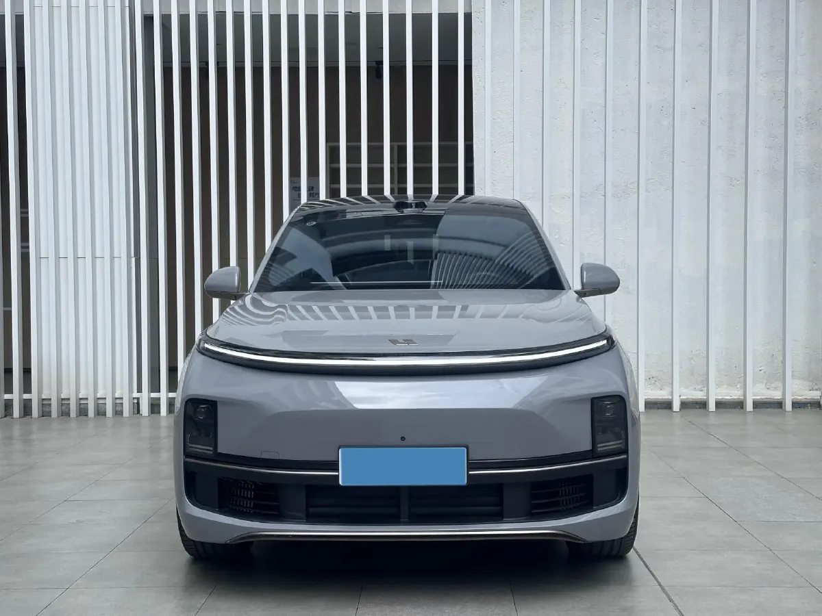 2025 Li L9 Range Extended 154HP REEV,autocango,china used car exporter,china ev exporter,chinese used car exporter,chinese used ev exporter