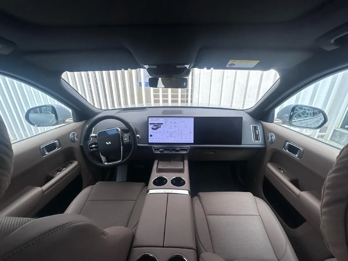 2025 Li L9 Range Extended 154HP REEV,autocango,china used car exporter,china ev exporter,chinese used car exporter,chinese used ev exporter