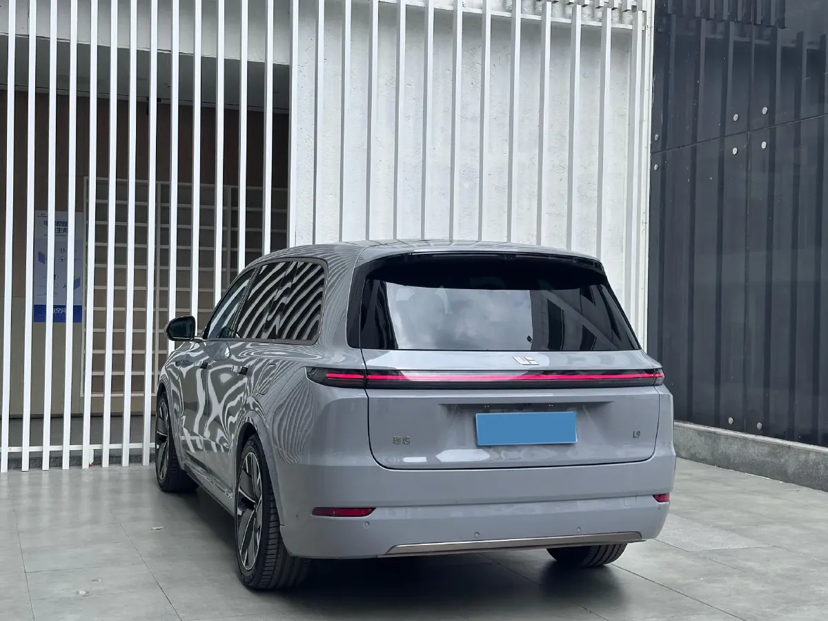 2025 Li L9 Range Extended 154HP REEV,autocango,china used car exporter,china ev exporter,chinese used car exporter,chinese used ev exporter