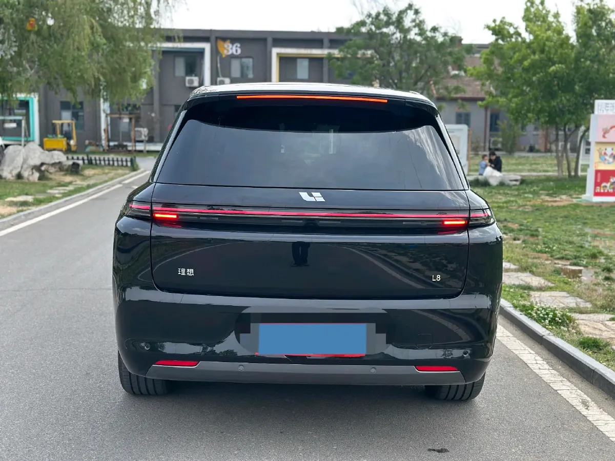 2025 Li L8 Range Extended 154HP REEV,autocango,china used car exporter,china ev exporter,chinese used car exporter,chinese used ev exporter