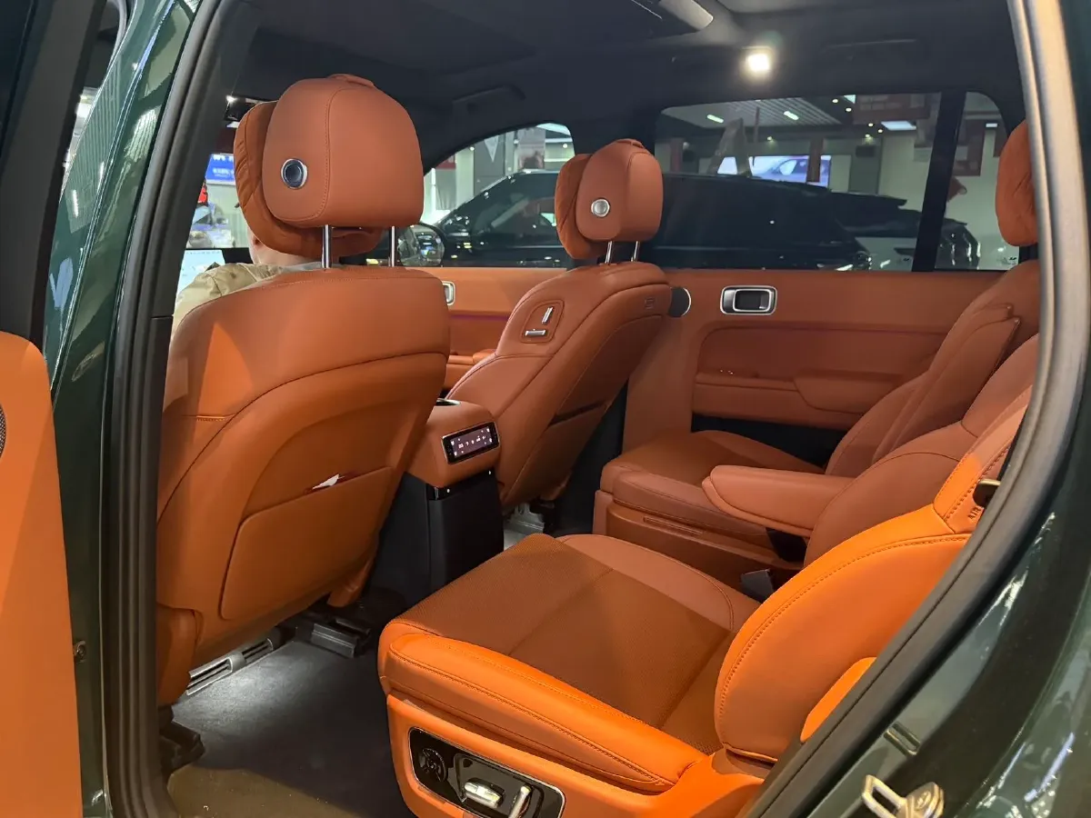 2024 Li L9 Range Extended 154HP REEV 52.3KWH,autocango,china used car exporter,china ev exporter,chinese used car exporter,chinese used ev exporter