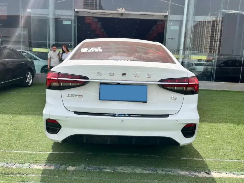 2021 Roewe i5 1.5L 120HP L4 5MT,autocango,china used car exporter,china ev exporter,chinese used car exporter,chinese used ev exporter