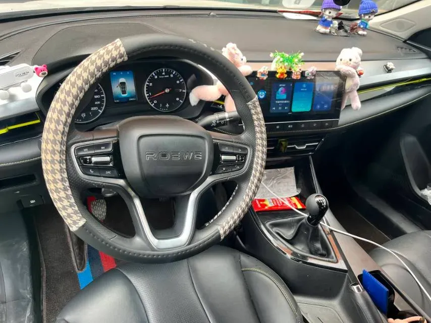 2021 Roewe i5 1.5L 120HP L4 5MT,autocango,china used car exporter,china ev exporter,chinese used car exporter,chinese used ev exporter