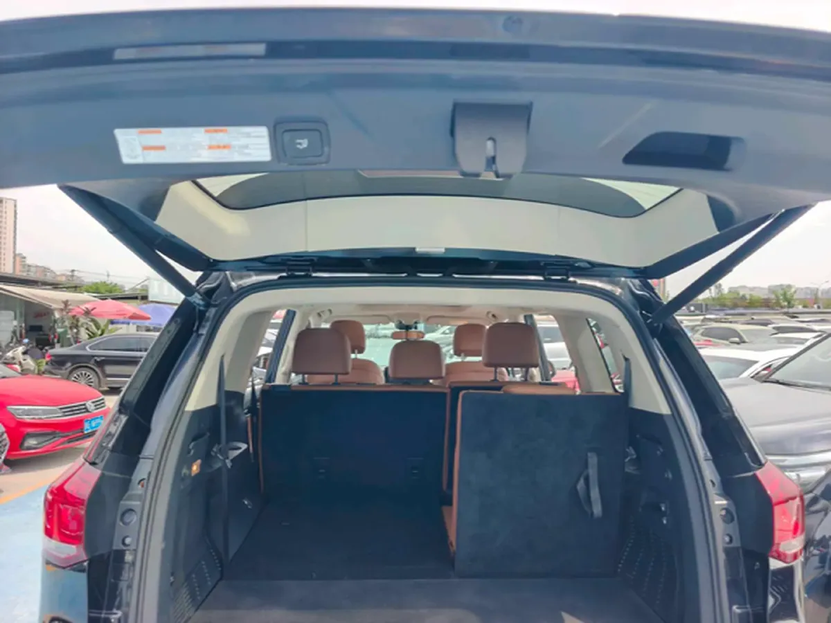 2017 MAXUS D90 2.0T 224HP L4 6AT,autocango,china used car exporter,china ev exporter,chinese used car exporter,chinese used ev exporter