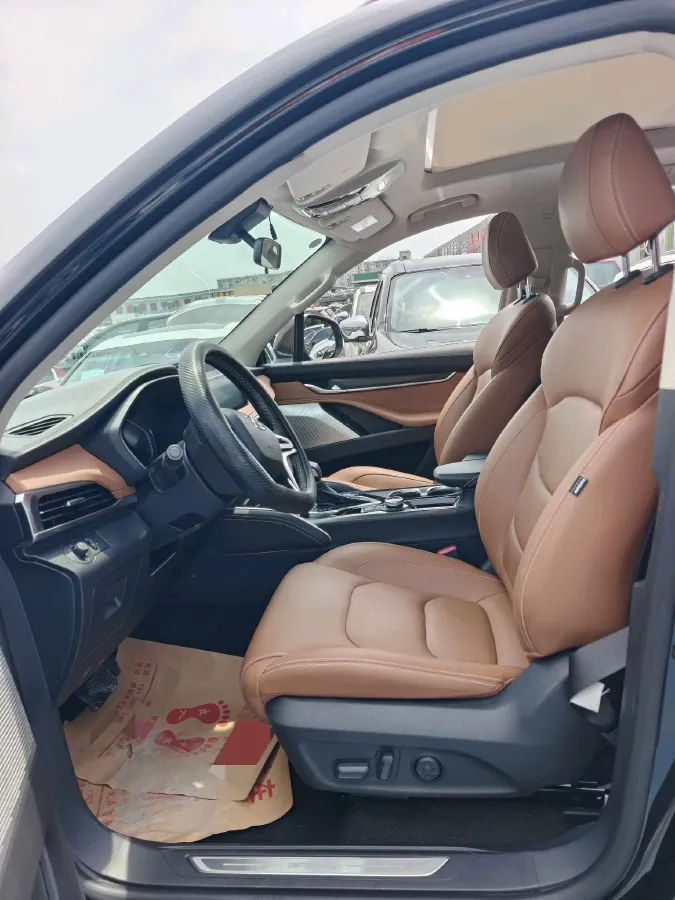 2017 MAXUS D90 2.0T 224HP L4 6AT,autocango,china used car exporter,china ev exporter,chinese used car exporter,chinese used ev exporter