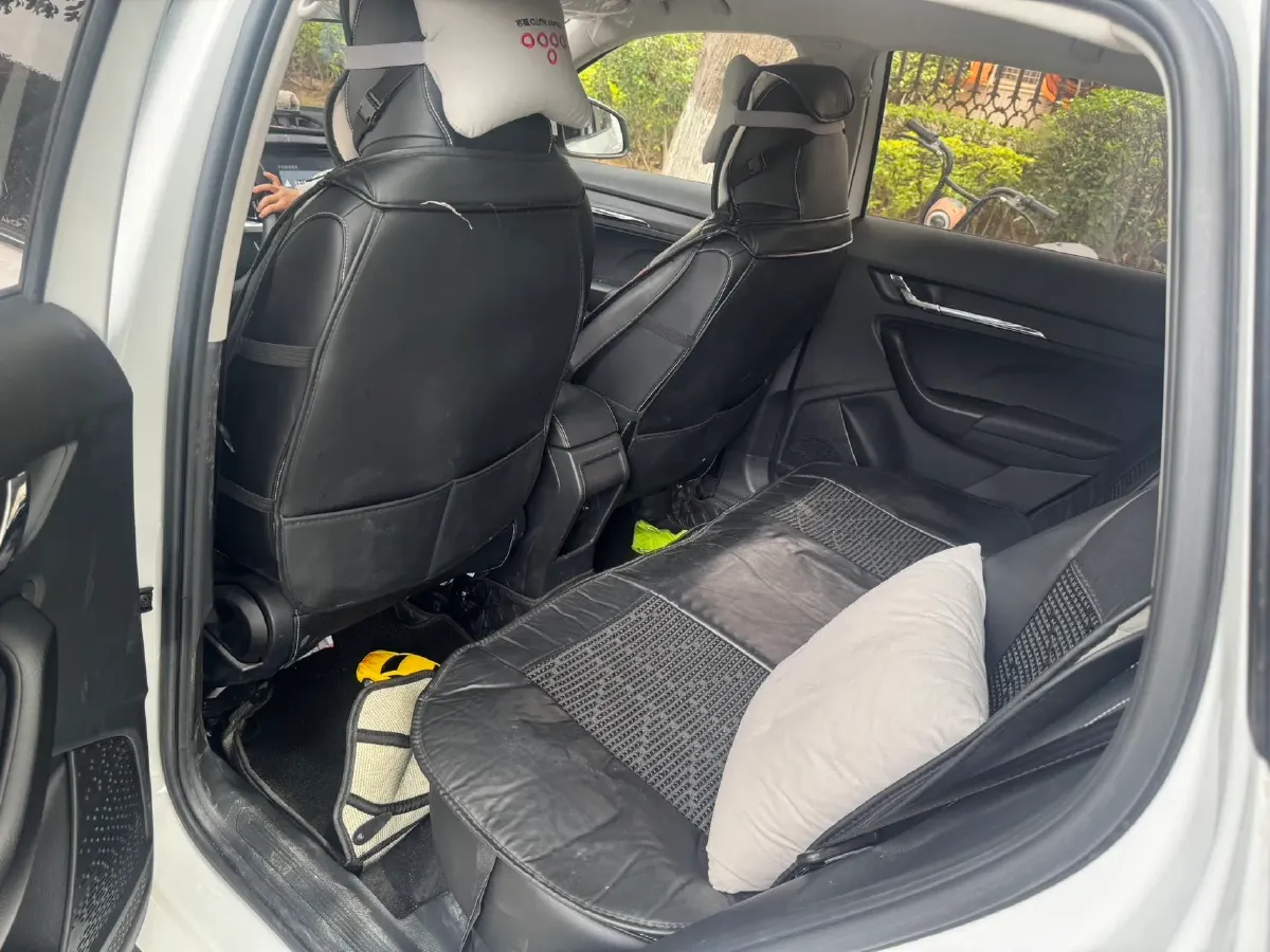 2024 Skoda Kamiq 1.5L 109HP L4 6AT,autocango,china used car exporter,china ev exporter,chinese used car exporter,chinese used ev exporter