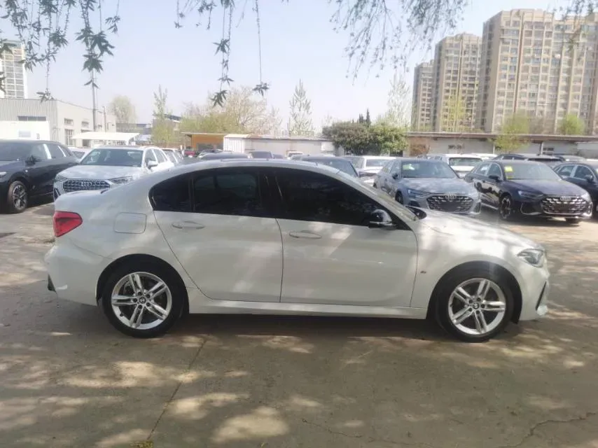 2022 BMW 1 Series 1.5T 140HP L3 7DCT,autocango,china used car exporter,china ev exporter,chinese used car exporter,chinese used ev exporter