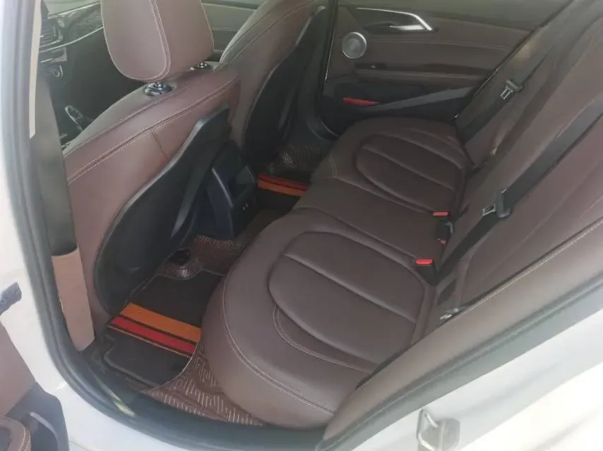 2022 BMW 1 Series 1.5T 140HP L3 7DCT,autocango,china used car exporter,china ev exporter,chinese used car exporter,chinese used ev exporter