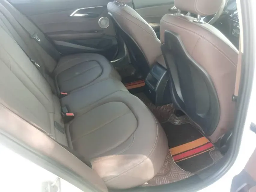 2022 BMW 1 Series 1.5T 140HP L3 7DCT,autocango,china used car exporter,china ev exporter,chinese used car exporter,chinese used ev exporter