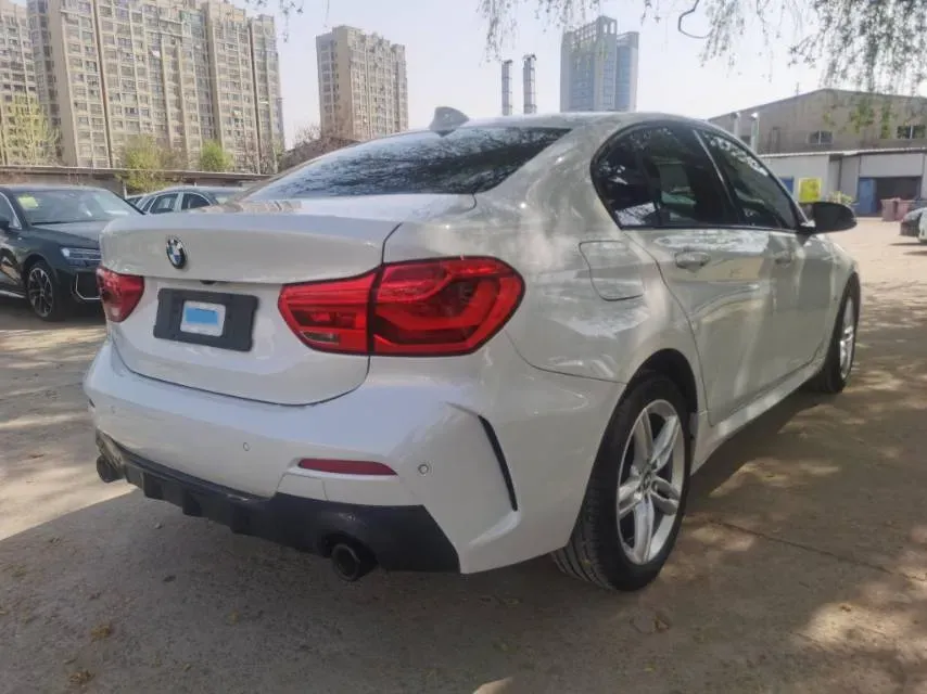 2022 BMW 1 Series 1.5T 140HP L3 7DCT,autocango,china used car exporter,china ev exporter,chinese used car exporter,chinese used ev exporter