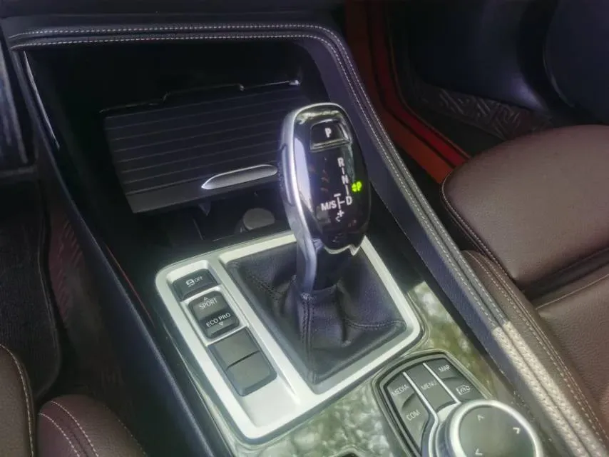2022 BMW 1 Series 1.5T 140HP L3 7DCT,autocango,china used car exporter,china ev exporter,chinese used car exporter,chinese used ev exporter