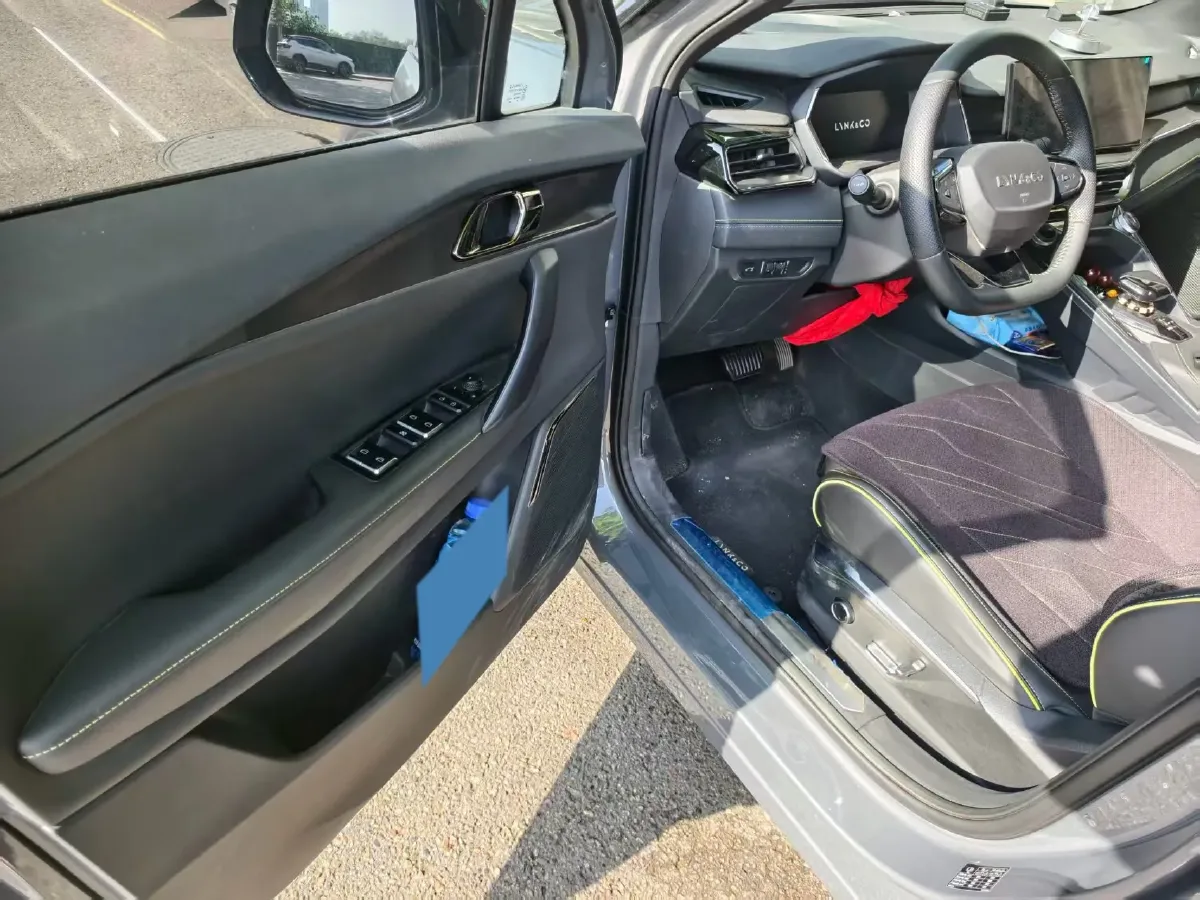2023 LYNK&CO 06 1.5T 181HP L4 7DCT,autocango,china used car exporter,china ev exporter,chinese used car exporter,chinese used ev exporter