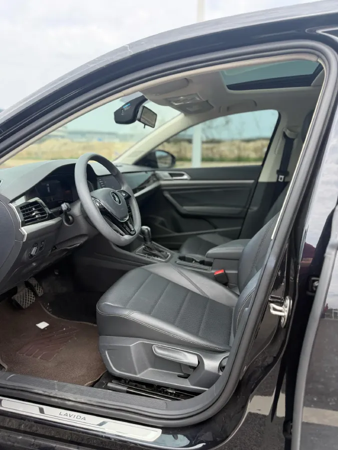 2021 Volkswagen Lavida 1.5L 113HP L4 6AT,autocango,china used car exporter,china ev exporter,chinese used car exporter,chinese used ev exporter