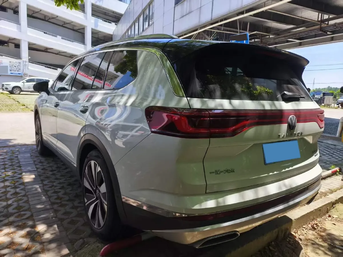 2021 Volkswagen Talagon 2.0T 220HP L4 7DCT,autocango,china used car exporter,china ev exporter,chinese used car exporter,chinese used ev exporter