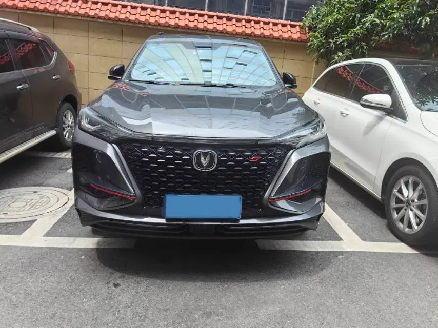 2020 ChangAn CS75 Plus 2.0T 233HP L4 8AT,autocango,china used car exporter,china ev exporter,chinese used car exporter,chinese used ev exporter