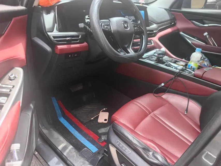 2020 ChangAn CS75 Plus 2.0T 233HP L4 8AT,autocango,china used car exporter,china ev exporter,chinese used car exporter,chinese used ev exporter