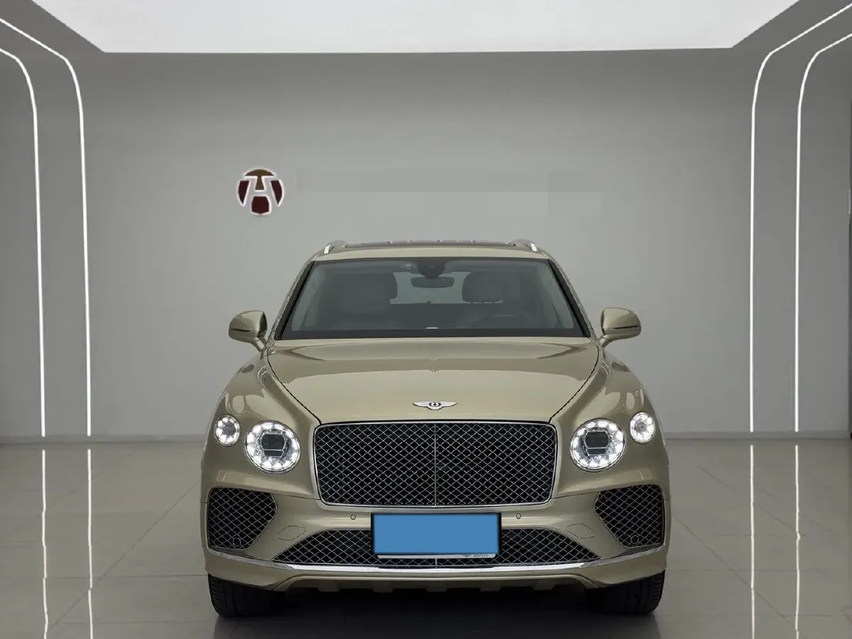 2022 Bentley Bentayga 4.0T 550HP V8 8AT,autocango,china used car exporter,china ev exporter,chinese used car exporter,chinese used ev exporter