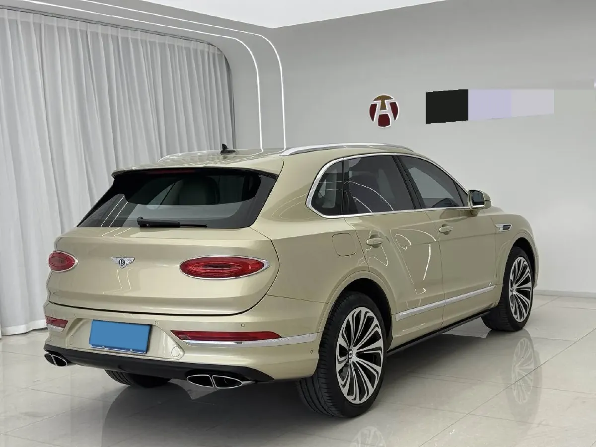 2022 Bentley Bentayga 4.0T 550HP V8 8AT,autocango,china used car exporter,china ev exporter,chinese used car exporter,chinese used ev exporter