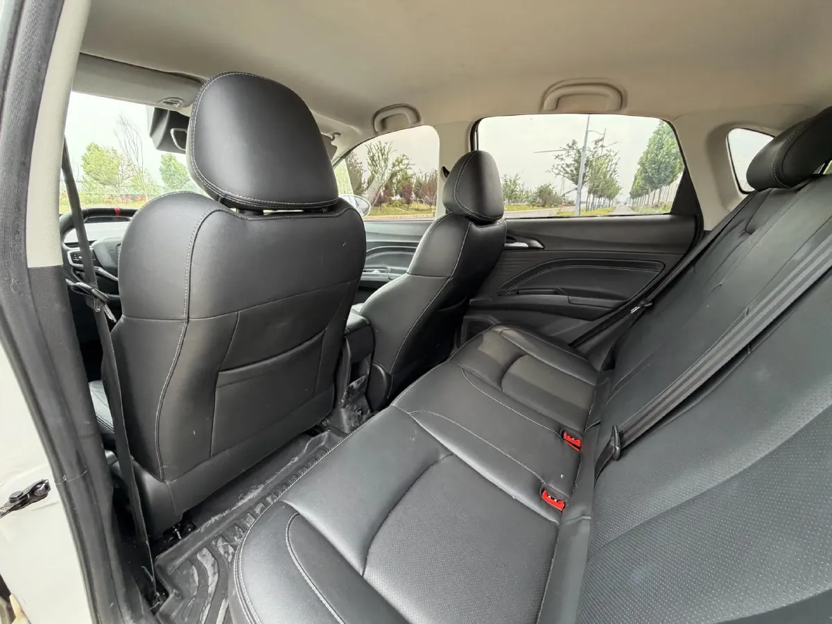 2023 Nissan Kicks 1.5L 122HP L4 CVT,autocango,china used car exporter,china ev exporter,chinese used car exporter,chinese used ev exporter