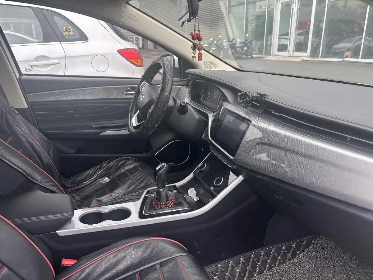2019 Chery Arrizo 5 1.5L 116HP L4 5MT,autocango,china used car exporter,china ev exporter,chinese used car exporter,chinese used ev exporter