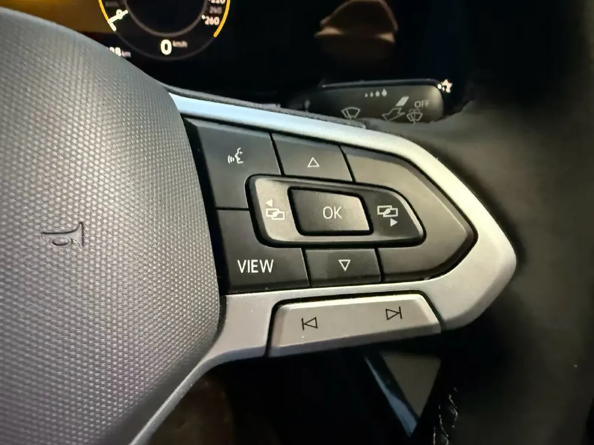 2023 Volkswagen Lamando 1.4T 150HP L4 7DCT,autocango,china used car exporter,china ev exporter,chinese used car exporter,chinese used ev exporter