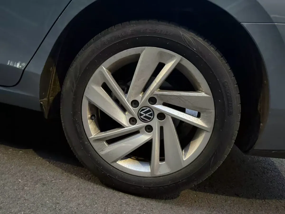 2023 Volkswagen Lamando 1.4T 150HP L4 7DCT,autocango,china used car exporter,china ev exporter,chinese used car exporter,chinese used ev exporter
