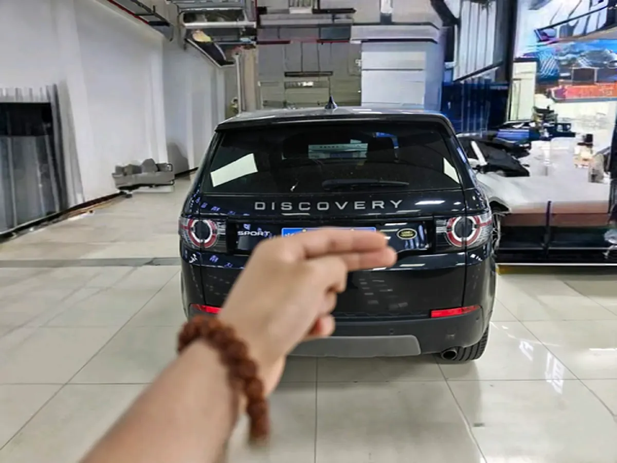 2018 Land Rover Discovery Sport 2.0T 241HP L4 9AT,autocango,china used car exporter,china ev exporter,chinese used car exporter,chinese used ev exporter