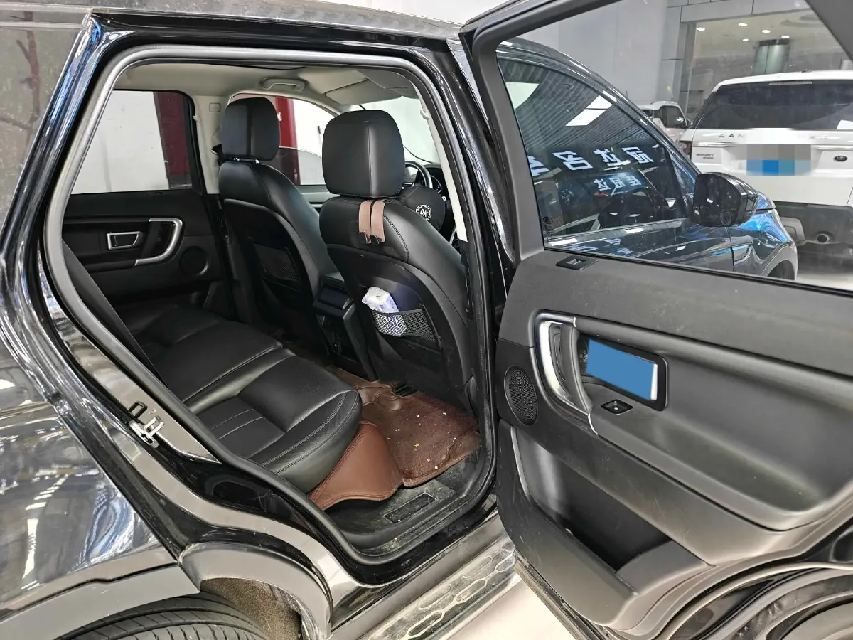 2018 Land Rover Discovery Sport 2.0T 241HP L4 9AT,autocango,china used car exporter,china ev exporter,chinese used car exporter,chinese used ev exporter