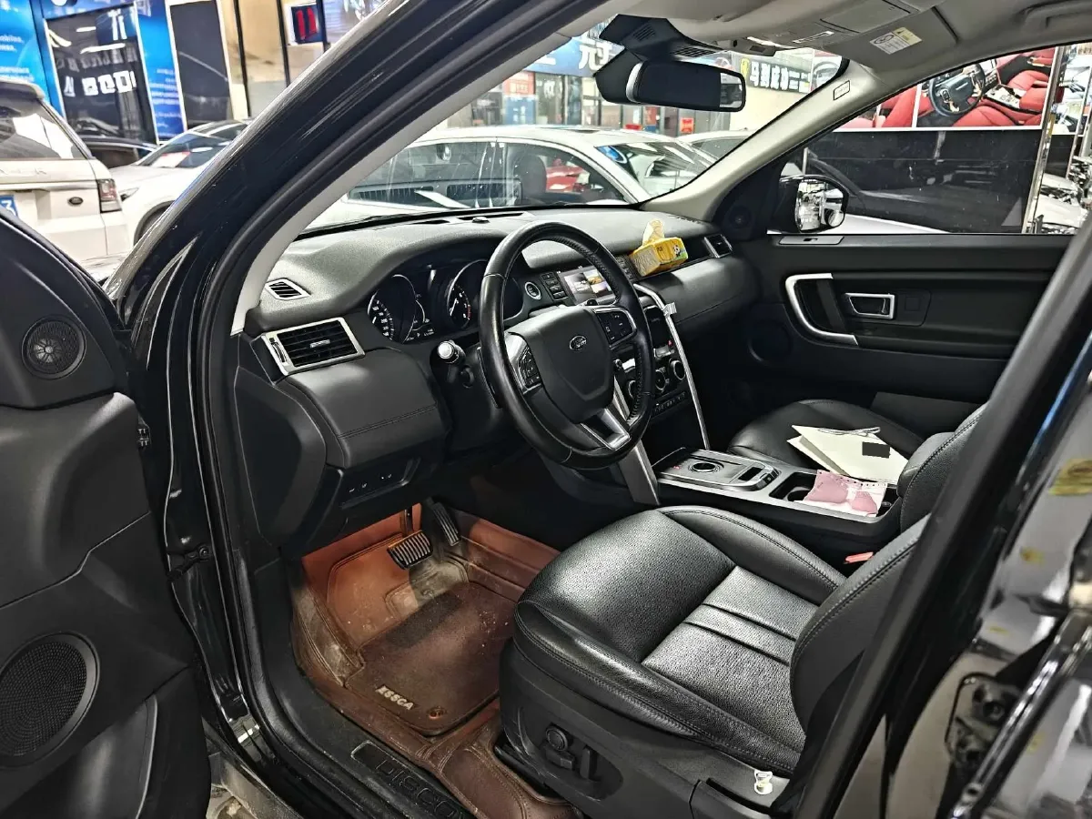2018 Land Rover Discovery Sport 2.0T 241HP L4 9AT,autocango,china used car exporter,china ev exporter,chinese used car exporter,chinese used ev exporter