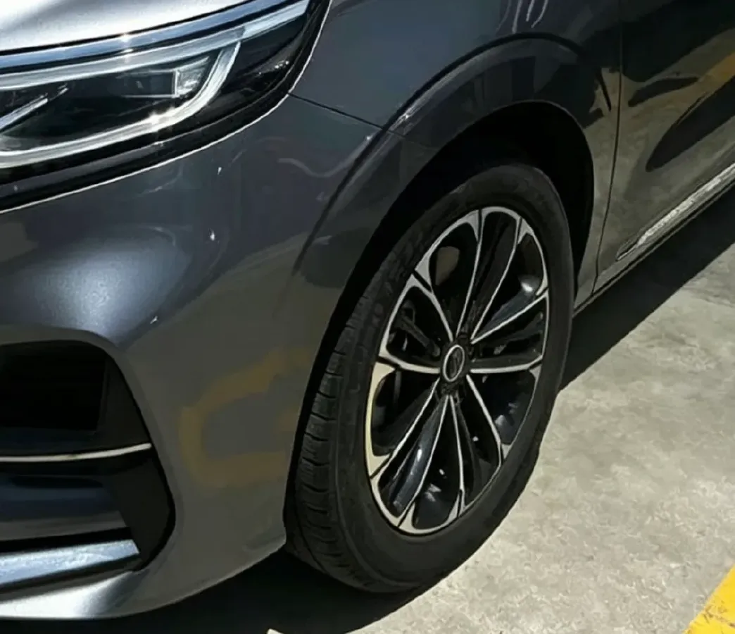 2022 Roewe iMAX8 2.0T 234HP L4 8AT,autocango,china used car exporter,china ev exporter,chinese used car exporter,chinese used ev exporter
