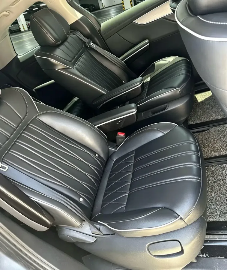 2022 Roewe iMAX8 2.0T 234HP L4 8AT,autocango,china used car exporter,china ev exporter,chinese used car exporter,chinese used ev exporter