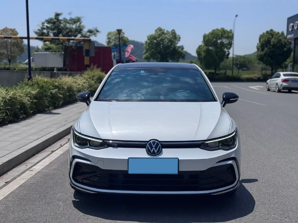 2023 Volkswagen Golf 1.4T 150HP L4 7DCT,autocango,china used car exporter,china ev exporter,chinese used car exporter,chinese used ev exporter