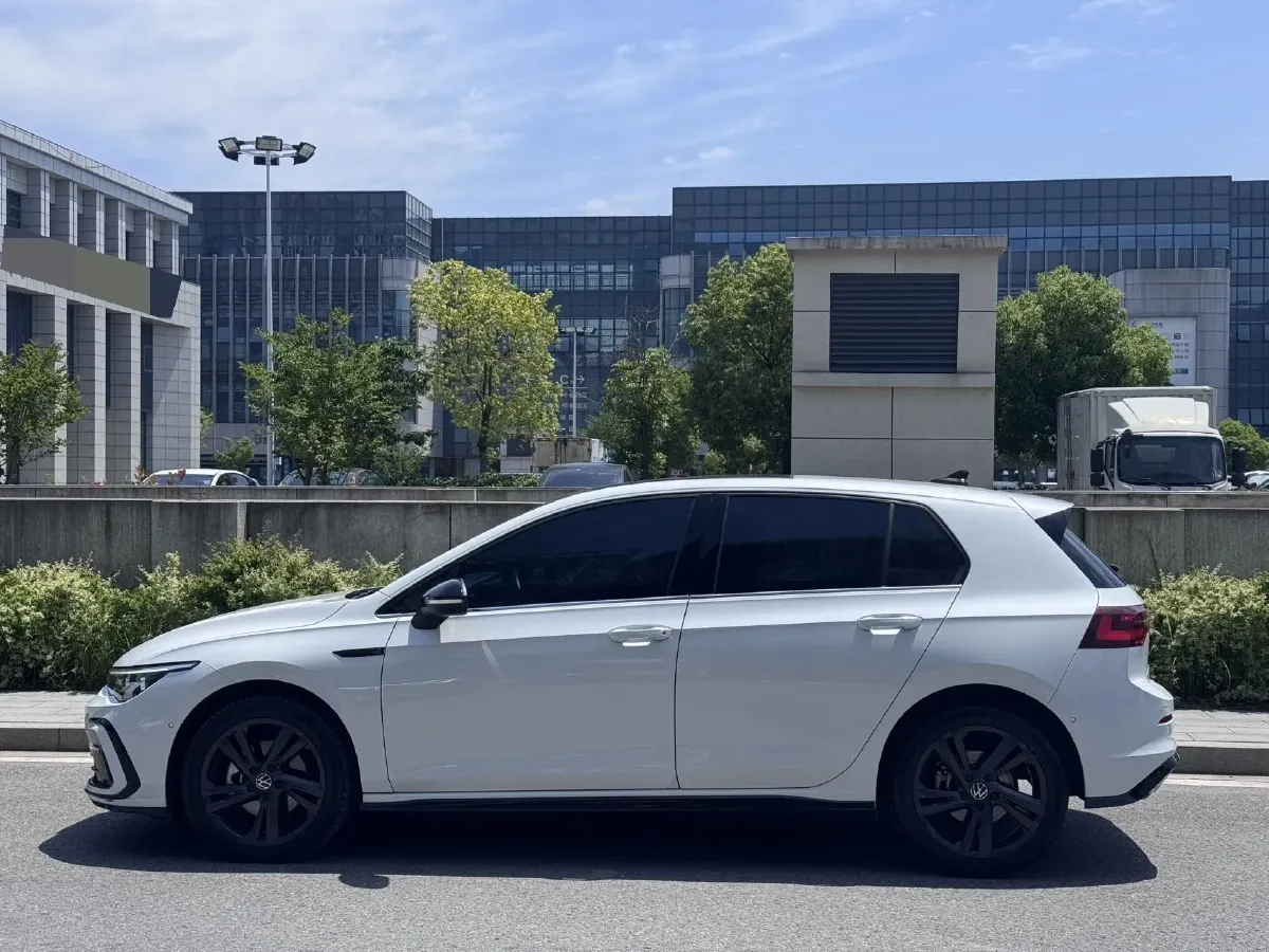2023 Volkswagen Golf 1.4T 150HP L4 7DCT,autocango,china used car exporter,china ev exporter,chinese used car exporter,chinese used ev exporter