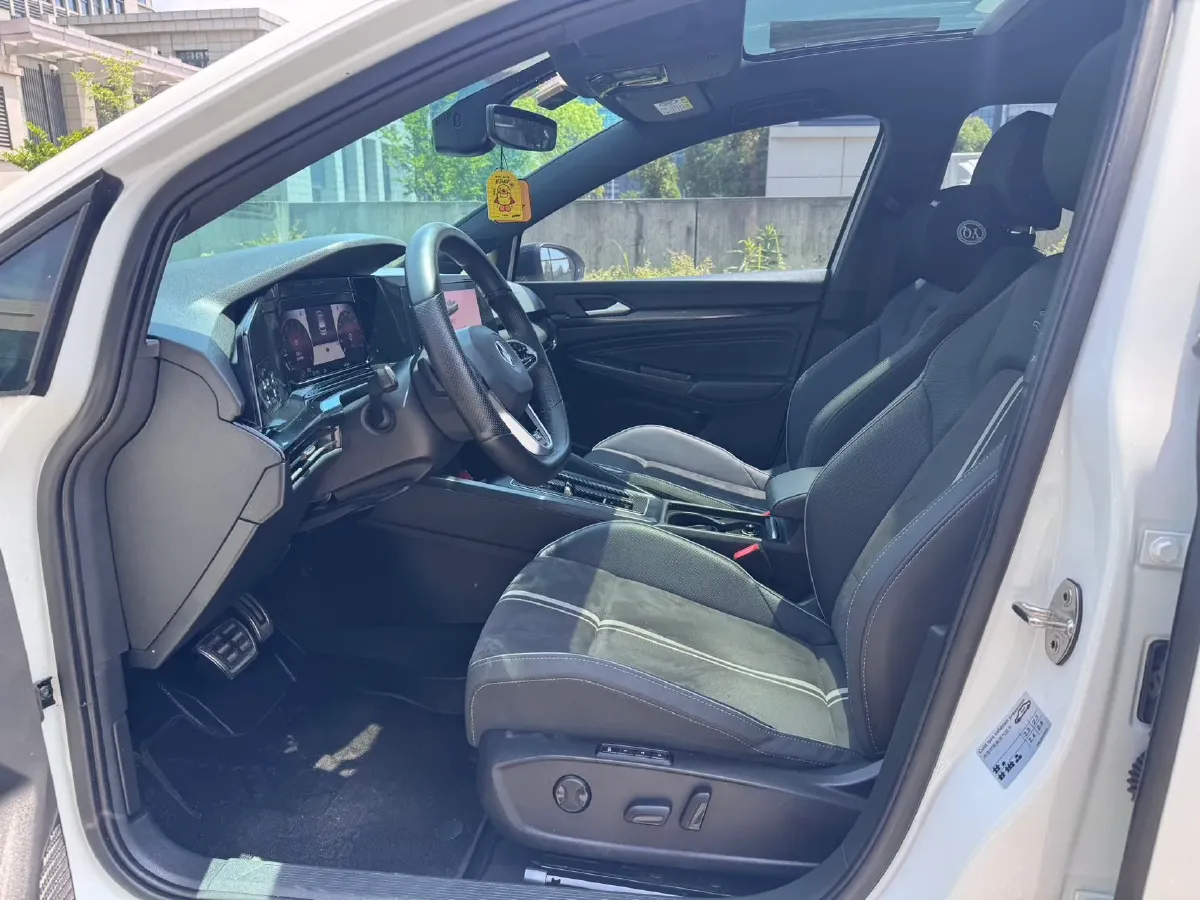 2023 Volkswagen Golf 1.4T 150HP L4 7DCT,autocango,china used car exporter,china ev exporter,chinese used car exporter,chinese used ev exporter