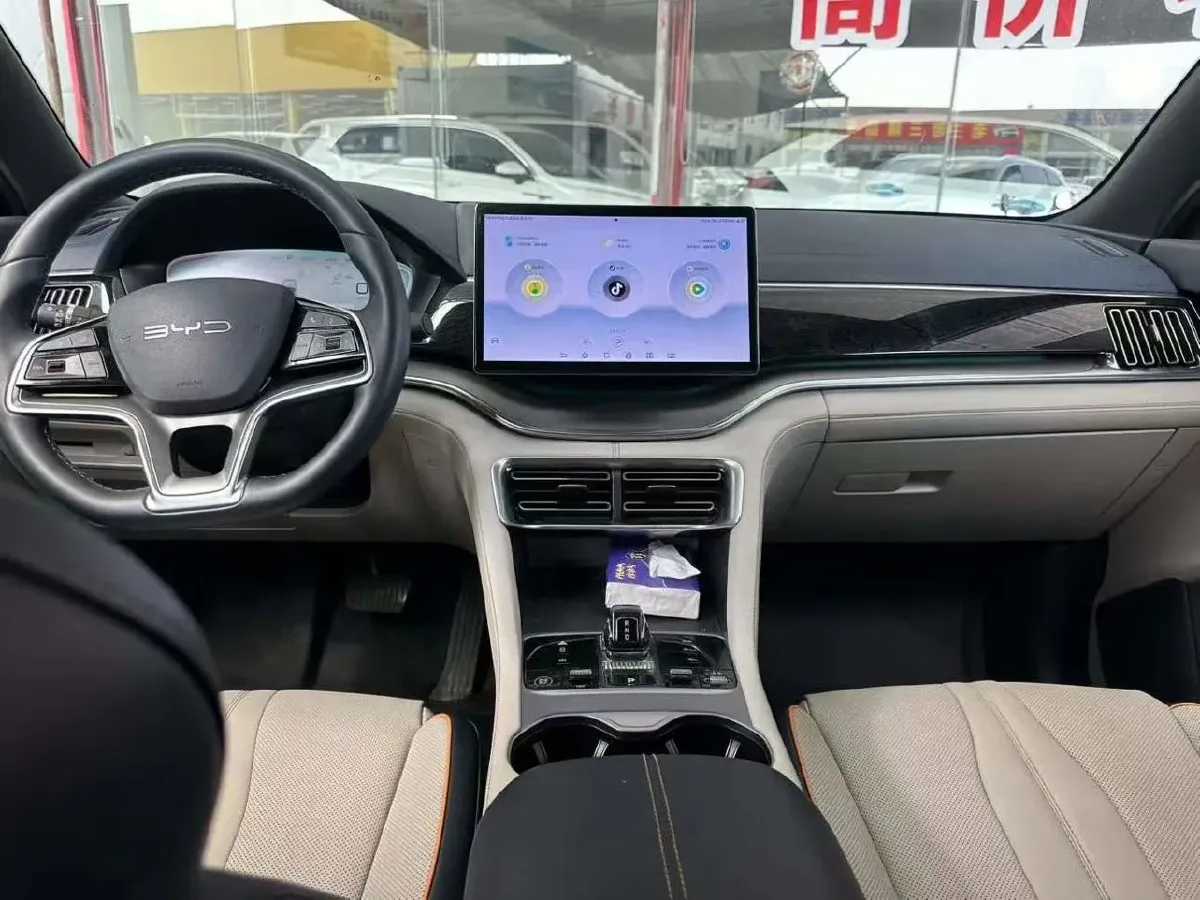 2022 Geely JiaJi 1.5T 177HP L3 7DCT PHEV 15.5KWH,autocango,china used car exporter,china ev exporter,chinese used car exporter,chinese used ev exporter