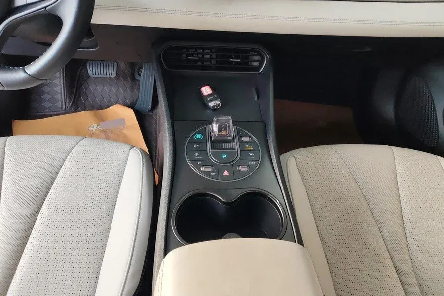 2025 BYD Seal05 DM-i 1.5L 101HP L4 E-CVT PHEV 7.68KWH,autocango,china used car exporter,china ev exporter,chinese used car exporter,chinese used ev exporter