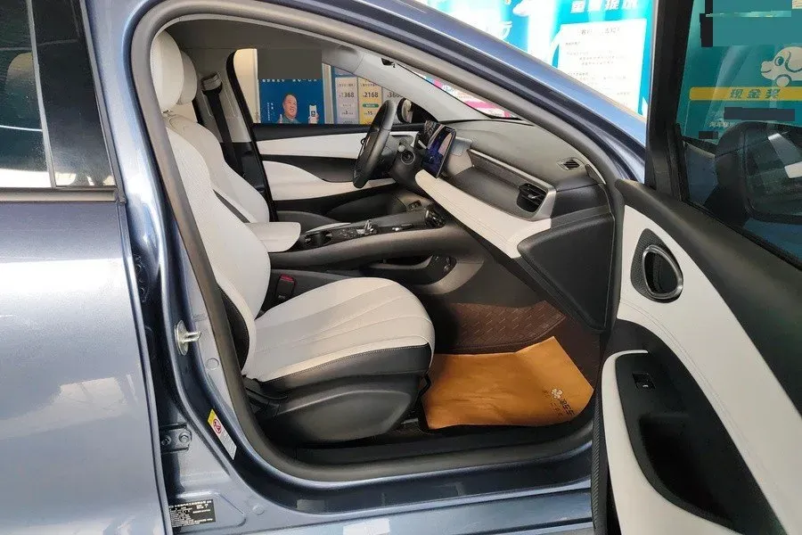 2025 BYD Seal05 DM-i 1.5L 101HP L4 E-CVT PHEV 7.68KWH,autocango,china used car exporter,china ev exporter,chinese used car exporter,chinese used ev exporter