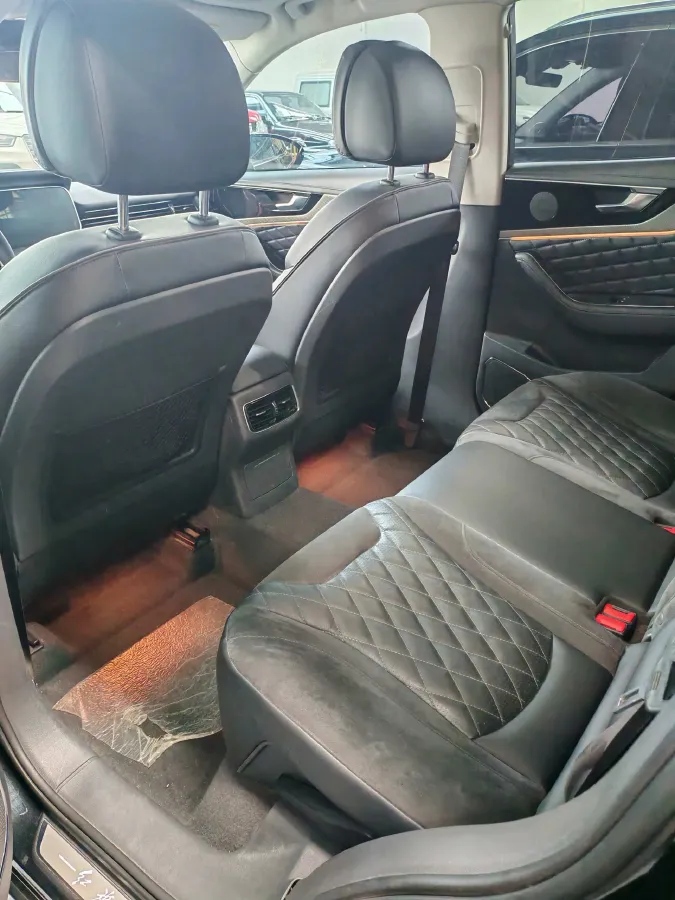 2019 HongQi HS5 2.0T 224HP L4 6AT,autocango,china used car exporter,china ev exporter,chinese used car exporter,chinese used ev exporter