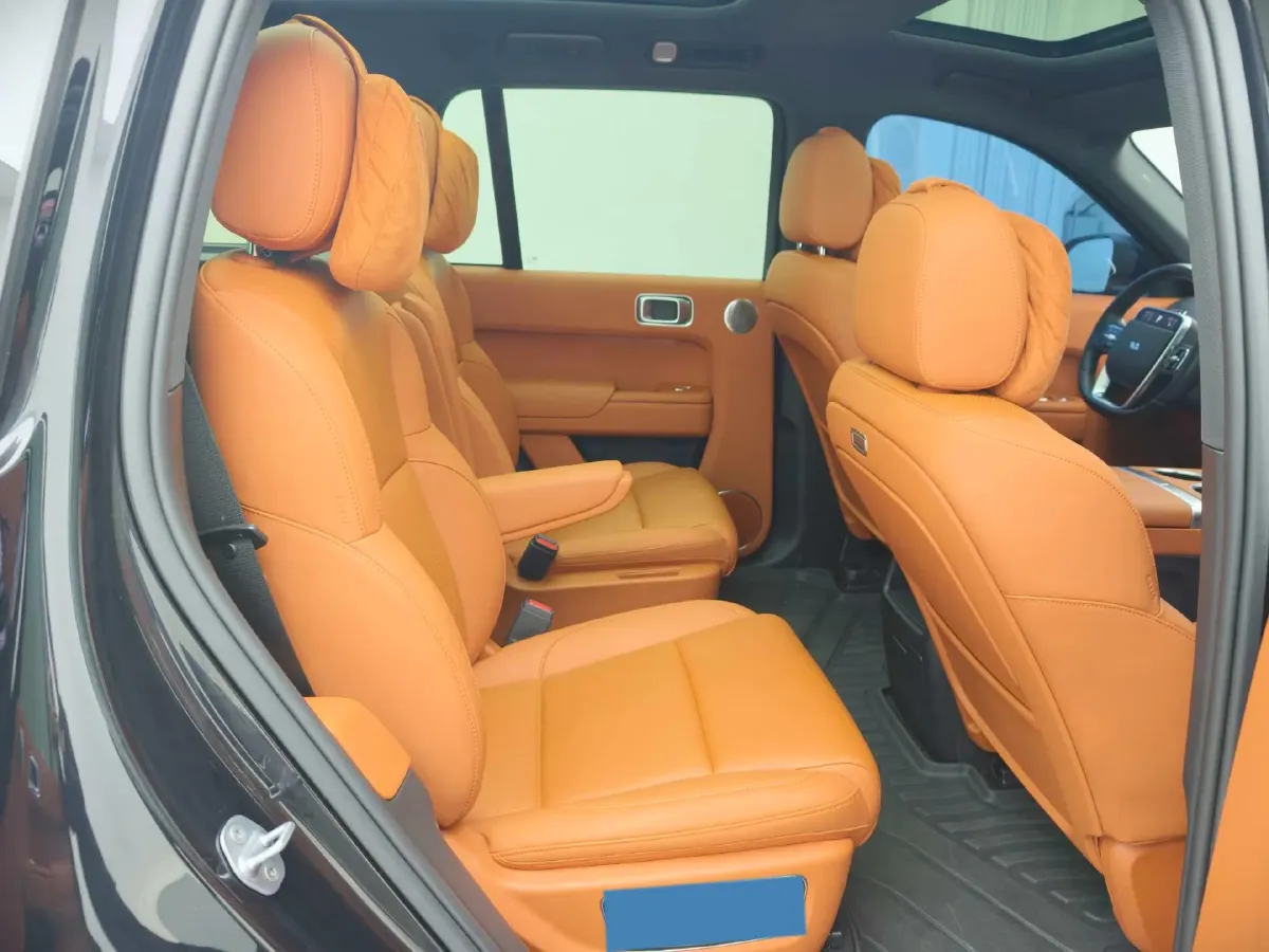 2024 Volvo S60 2.0T 197HP L4 7DCT,autocango,china used car exporter,china ev exporter,chinese used car exporter,chinese used ev exporter