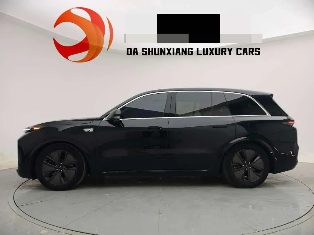 2024 Volvo S60 2.0T 197HP L4 7DCT,autocango,china used car exporter,china ev exporter,chinese used car exporter,chinese used ev exporter