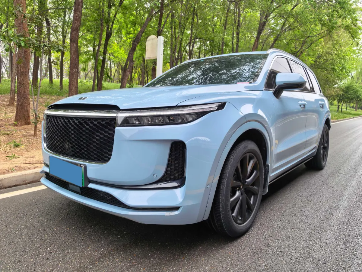2020 Li ONE Range Extended 131HP REEV 40.5KWH,autocango,china used car exporter,china ev exporter,chinese used car exporter,chinese used ev exporter