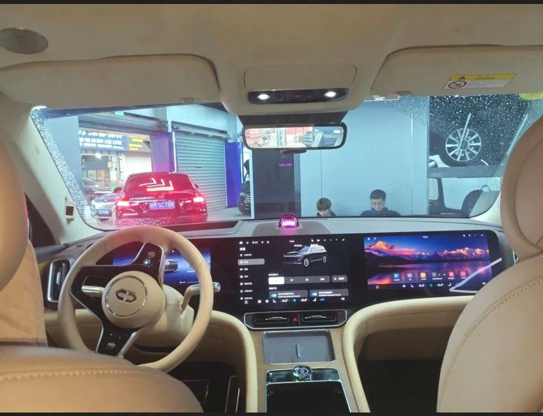 2025 AITO AITO M9 REEV 160HP REEV 52KWH,autocango,china used car exporter,china ev exporter,chinese used car exporter,chinese used ev exporter